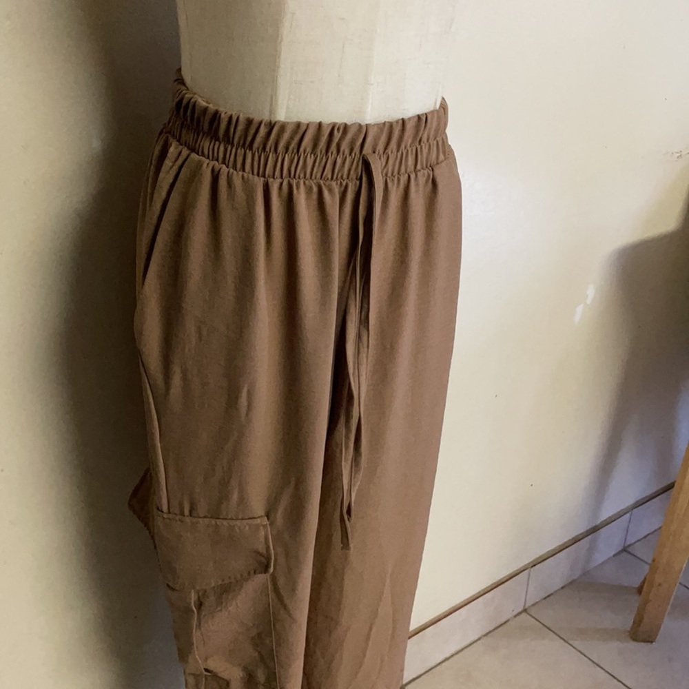 Cargo pants - Picture 2 of 3